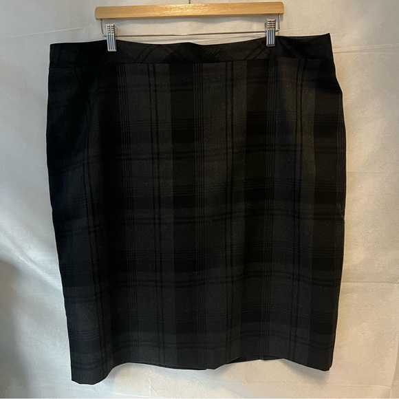 Lori Michaels Womens Straight Skirt Size 2XL Plaid Pencil Knee Length black grey - Picture 5 of 12